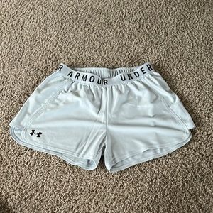 Women’s Medium Athletic Short White Under Armour